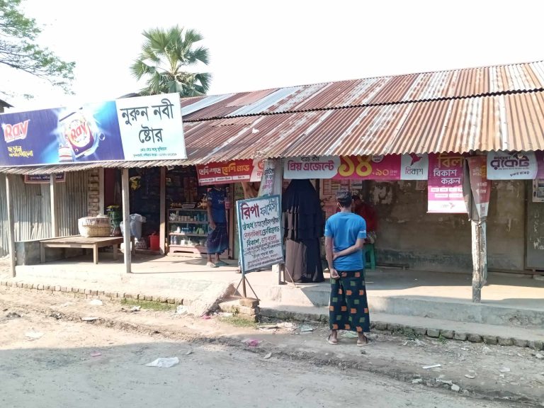 নন্দীগ্রামে দিন দুপুরে তালা কেটে বিকাশের দোকানে চুরি