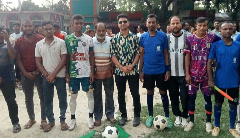 নন্দীগ্রামে মরহুম খয়রাত আলী আকন্দ’র স্মরণে ফুটবল টুর্নামেন্ট উদ্বোধন