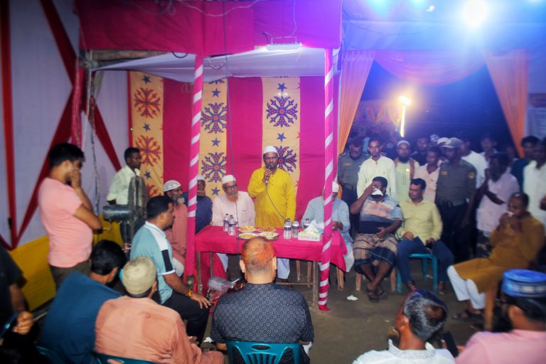 নন্দীগ্রামে জামায়াতে ইসলামীর বিভিন্ন পূজা মন্ডপ পরিদর্শন