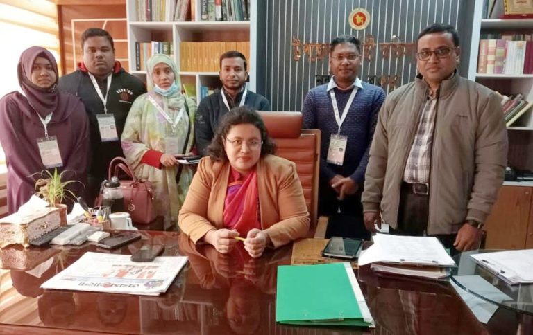 নন্দীগ্রামে অর্থনৈতিক শুমারিতে তথ্য দিলেন ইউএনও লায়লা আঞ্জুমান বানু