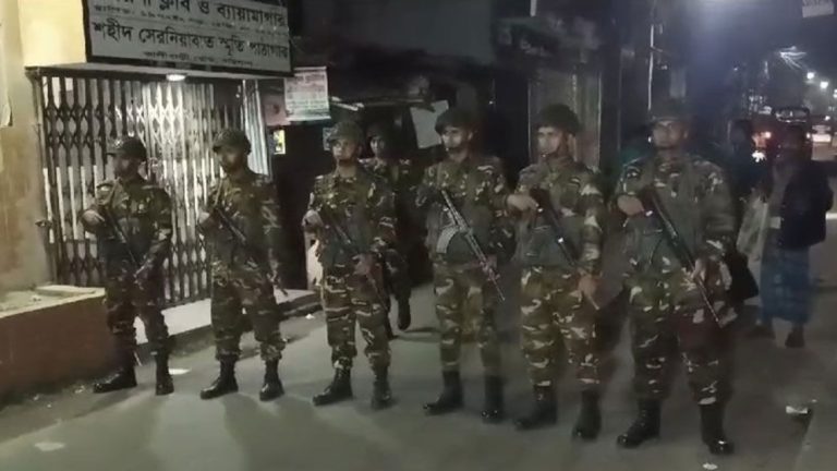 বরিশালে হাসানাত আব্দুল্লাহর বাড়ি ঘিরে রেখেছে সেনা সদস্যরা