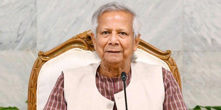 পুলিশকে অবহেলা করে দেশ গড়তে পারব না: প্রধান উপদেষ্টা