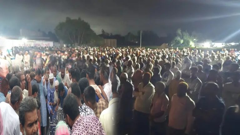 নন্দীগ্রামে পাশাপাশি কবরে শায়িত হলেন দুই ভাই