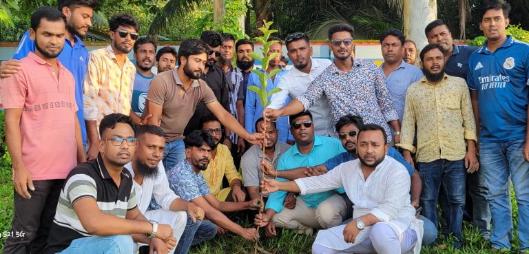 স্বেচ্ছাসেবক দলের ৪৫তম প্রতিষ্ঠা বার্ষিকীতে নন্দীগ্রামে আনন্দ মিছিল ও বৃক্ষরোপন কর্মসূচী